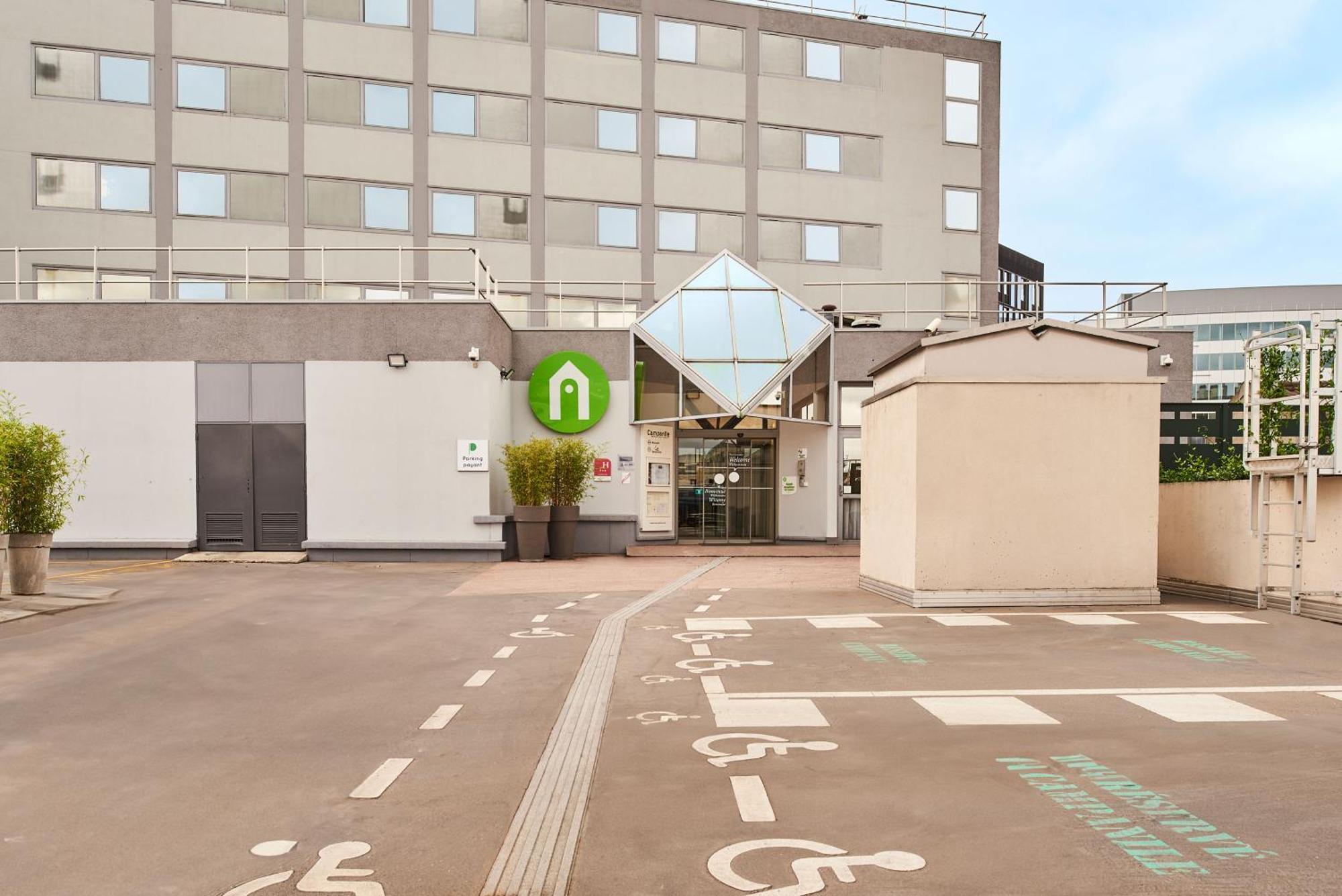 Campanile Paris Sud - Porte D'Orleans - Arcueil Eksteriør bilde